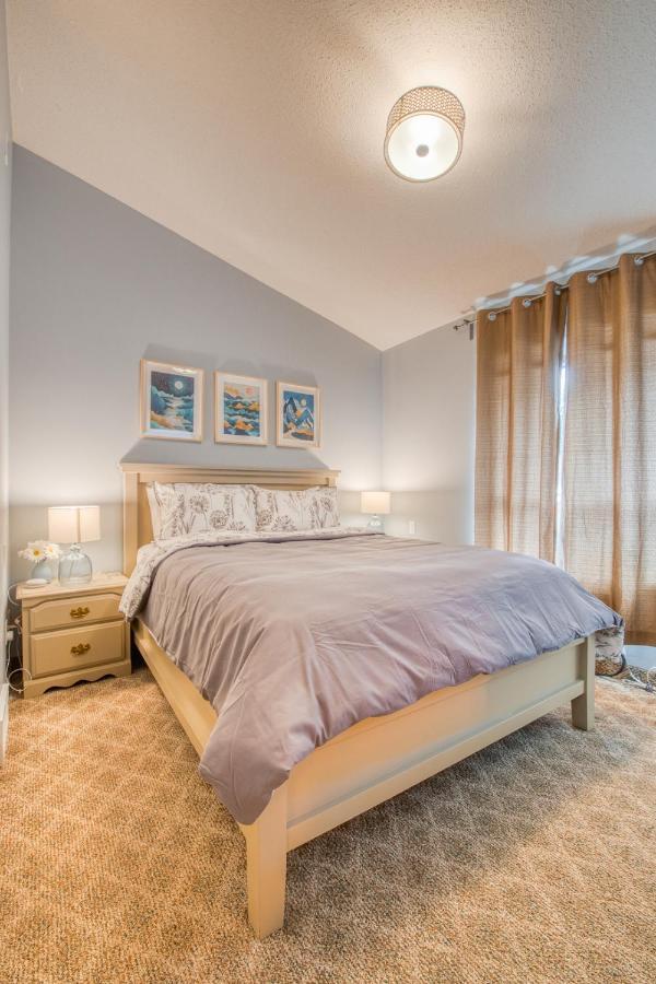 Beautiful Newly Reno 2Bdm 2 Bth Sleep Up To 6 Adults & Kids Mountain View Townhouse Suite Canmore Extérieur photo