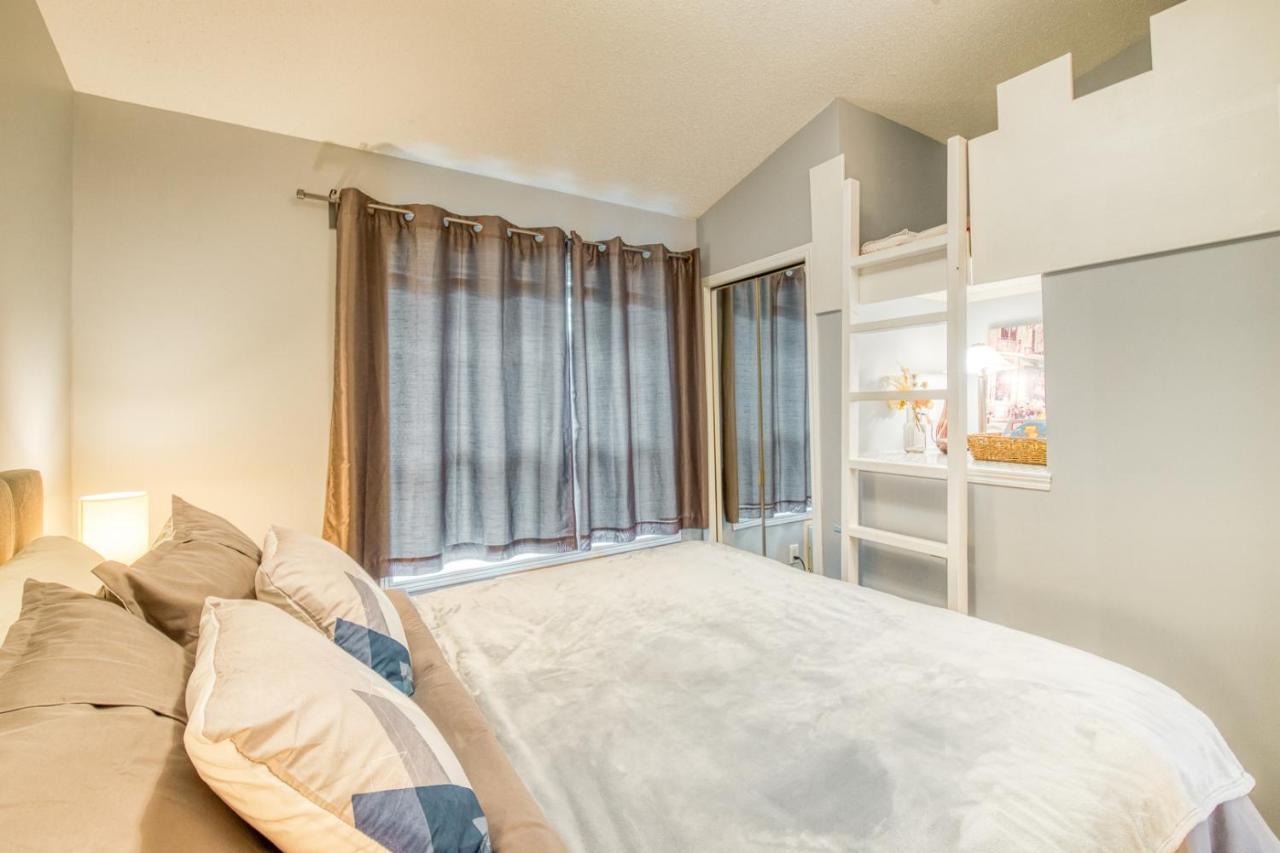 Beautiful Newly Reno 2Bdm 2 Bth Sleep Up To 6 Adults & Kids Mountain View Townhouse Suite Canmore Extérieur photo