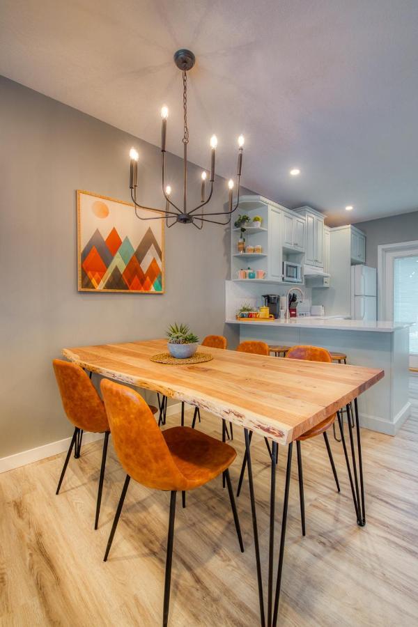 Beautiful Newly Reno 2Bdm 2 Bth Sleep Up To 6 Adults & Kids Mountain View Townhouse Suite Canmore Extérieur photo